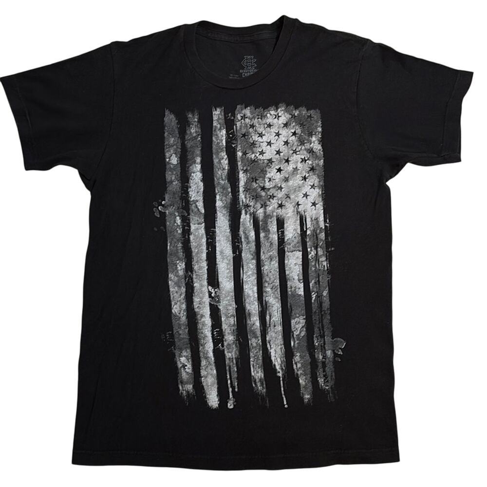 Black Size M- Graphic American Flag T-shirt